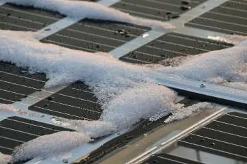 Los paneles solares funcionan en invierno