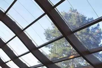 Las maravillas de los paneles solares transparentes