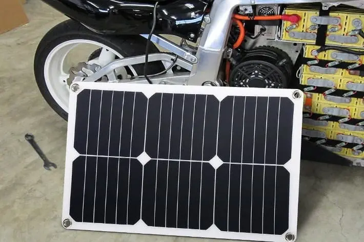 cargador solar para coche
